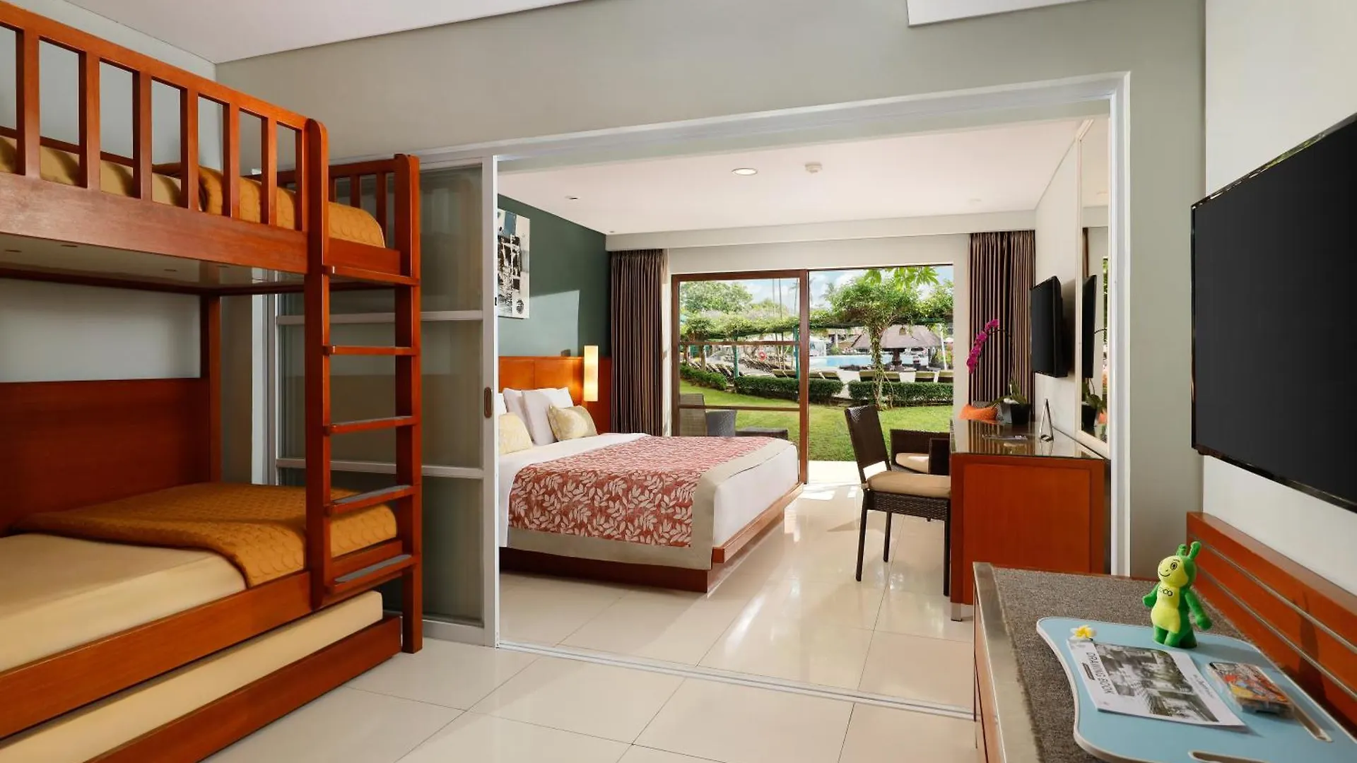 Bali Dynasty Resort Kuta  Kuta (Bali)
