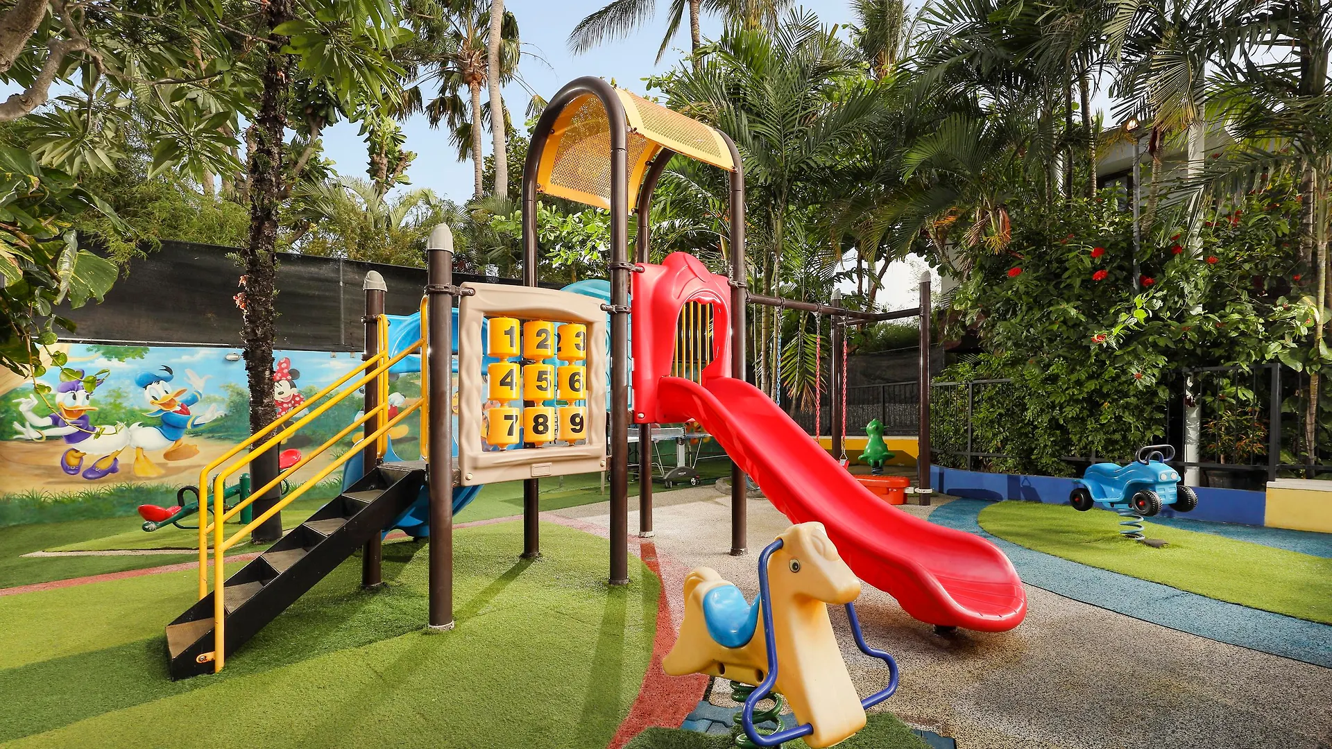 Bali Dynasty Resort Кута 5*,  Индонезия